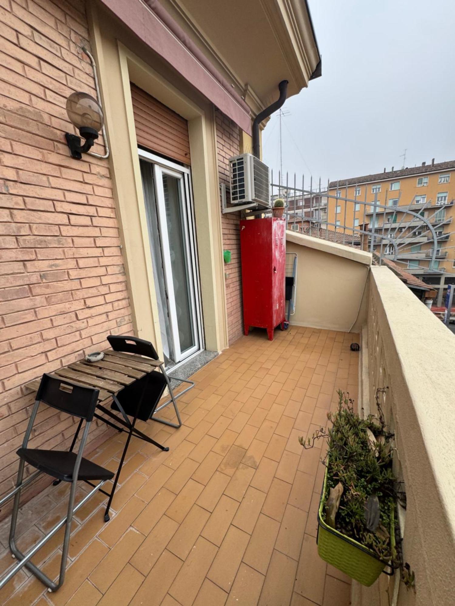 Central And Cosy Apartament Болоня Екстериор снимка